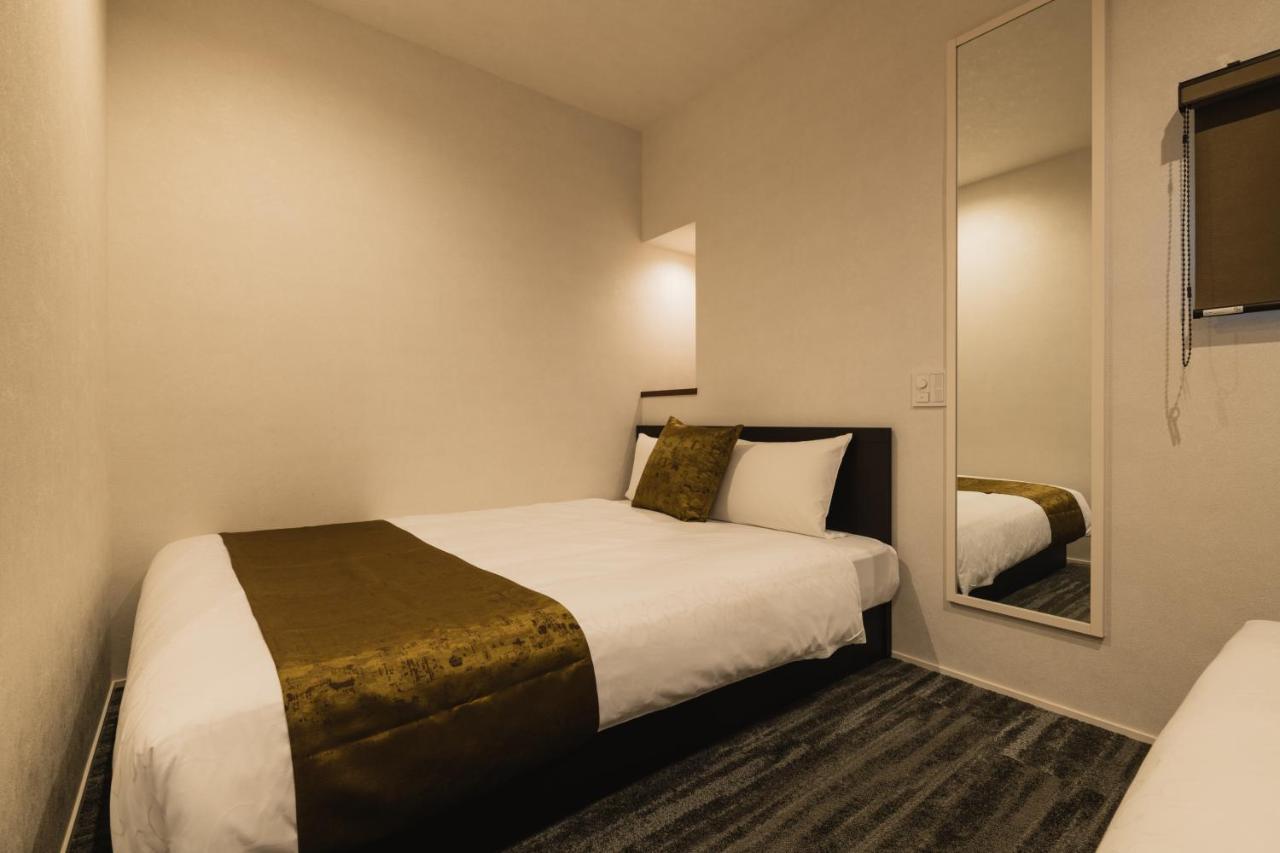 Aparthotel Grand Base Crane à Fukuoka  Extérieur photo